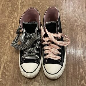 Converse gingham Black High-Tops with Black and Pink Gingham Laces